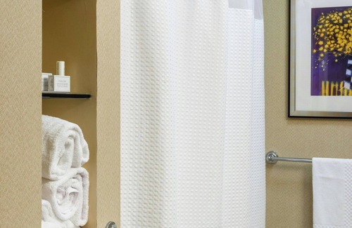 Simi Valley Hotel | Courtyard by Marriott Ventura Simi Valley