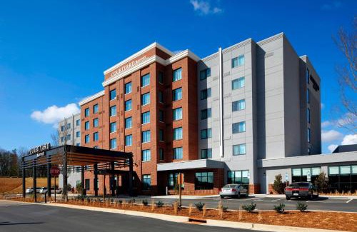 Fort Mill Hotel | Courtyard Charlotte Fort Mill, SC