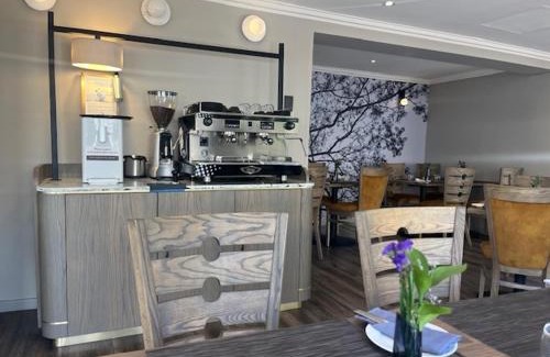 Sandown Hotel | Courtyard Hotel Sandton