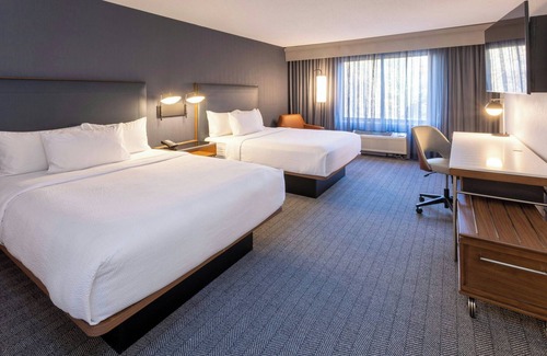 Roseville Hotel | Courtyard Minneapolis St. Paul/Roseville by Marriott