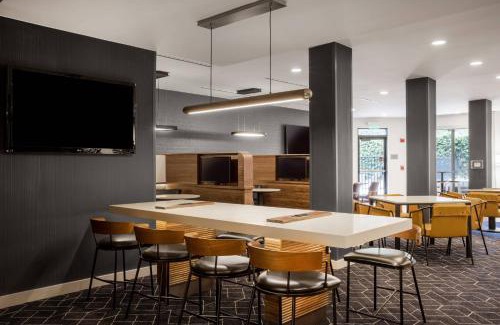 Fairvilla Hotel | Courtyard Orlando Altamonte Springs Maitland