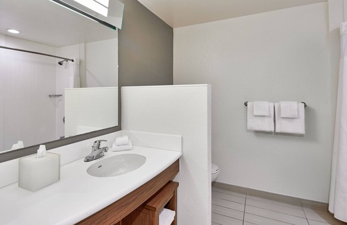 Madeira Beach Hotel | Courtyard St. Petersburg Clearwater/Madeira Beach