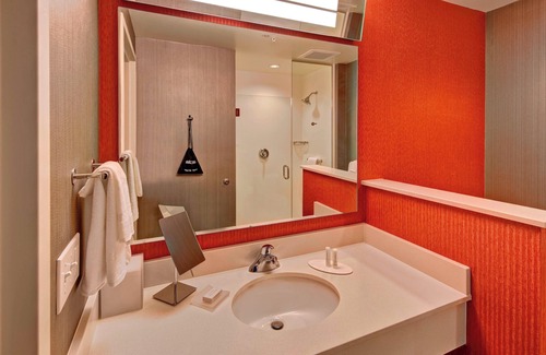 East Garden City Hotel | Courtyard Westbury Long Island