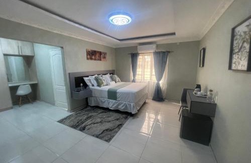 Gaborone House | CouzyDreams Guesthouse