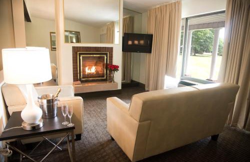 Lakeville Resort | Cove Haven Resort