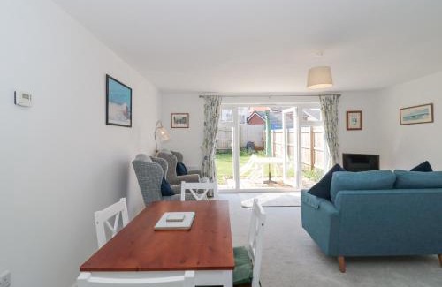 Axminster House | Covert Cottage
