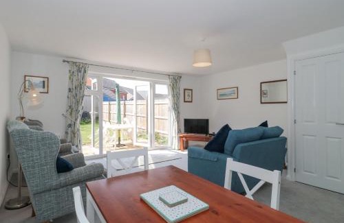 Axminster House | Covert Cottage