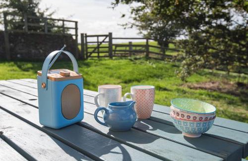 Bowsden House | Cow Parsley Shepherd's Hut