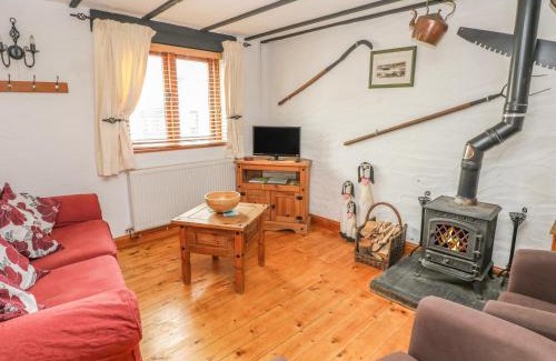 Milford Haven House | Cowslip Cottage