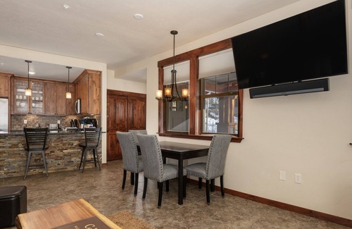 Fraser Condo | Cozens Pointe E 102 2 Bedroom Condo by RedAwning