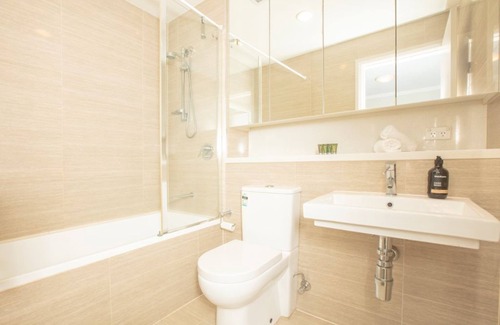Wentworth Point Apartment | Cozy 1+1 Bedroom Apartment in Wentworth Point