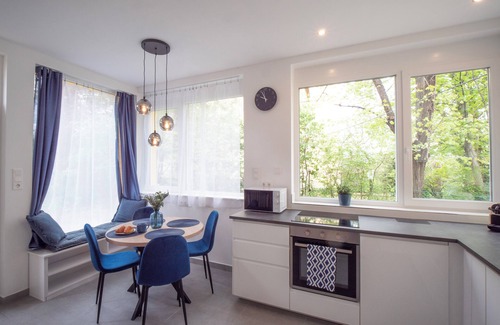 Taban Apartment | Cozy 1-bedroom apartment with garden, AC, WiFi in the exclusive area of Budapest