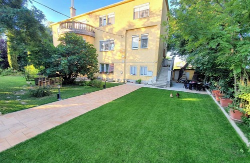 Taban Apartment | Cozy 1-bedroom apartment with garden, AC, WiFi in the exclusive area of Budapest