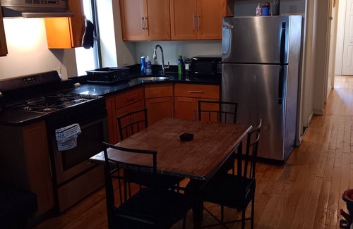 Bushwick Apartment | Cozy 1-bedroom apartment in enjoyable Brooklyn with Tv, WiFi, AC