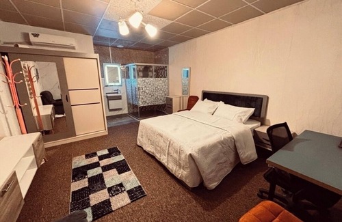 Sweimeh Apartment | Cozy 1-bedroom apartment with WiFi, AC in awesome Swemeh