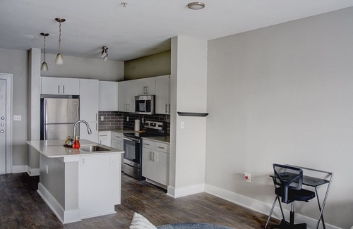 Lindbergh Apartment | Cozy 1-bedroom apartment in Buckhead Atlanta with AC, WiFi, fitness room