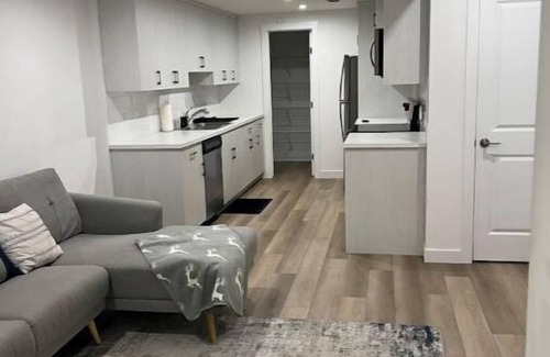 Calgary Apartment | Cozy 1 Bedroom Basement Suite