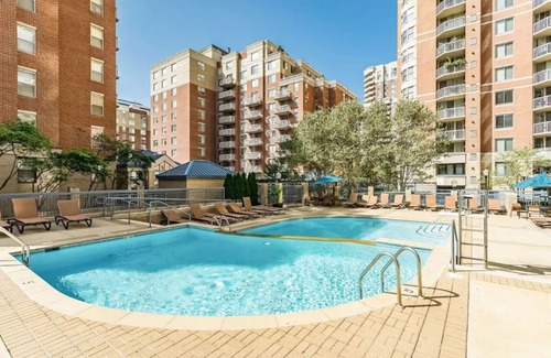 Ballston Apartment | Cozy 1 Bedroom Condo at Ballston