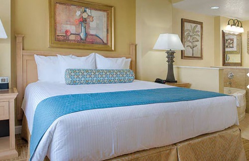 Lake Buena Vista Condo | Cozy 1-bedroom condo in charming Orlando with WiFi, fitness room