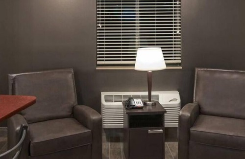 Huntersville Apartment | Cozy 1-bedroom hotel in delightful Huntersville up to 2 people