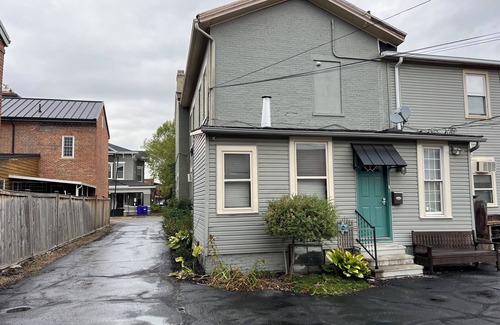 Chillicothe Apartment | Cozy 1-bedroom in the heart of Historic Downtown Chillicothe