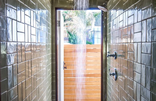 Hermosa Beach Cottage | Cozy 1915 Beach Cottage