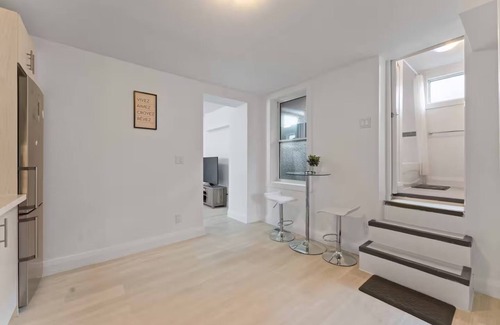 Centretown West Apartment | Cozy 1BED Apartment in Ottawa China Town