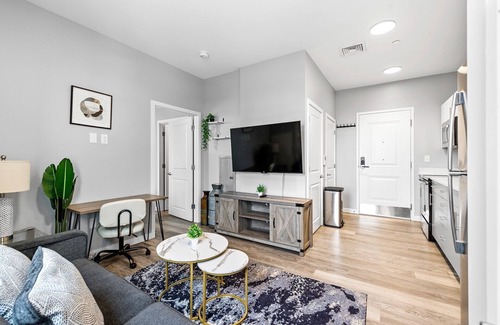 Everett Apartment | Cozy 1BR Near Encore Boston 3289