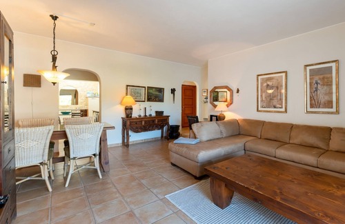 Vale do Lobo Apartment | Cozy 2 BDR W/Balcony in Vale do Lobo by LovelyStay