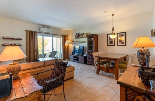 Vale do Lobo Apartment | Cozy 2 BDR W/Balcony in Vale do Lobo by LovelyStay