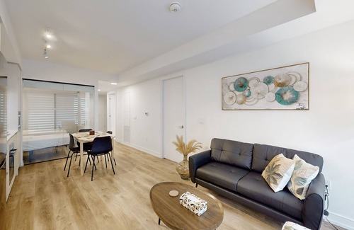 Beasley Condo | Cozy 2 Bdrm 2 Bath Entire Suite - Centre Hamilton