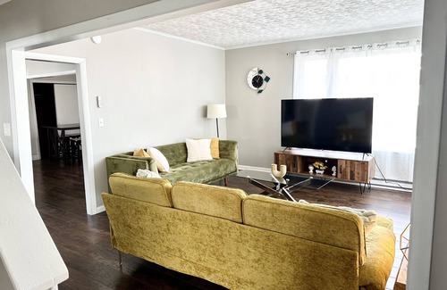 Biddeford Apartment | Cozy 2 Bedroom Apartment in Downtown Biddeford Pet-Friendly.