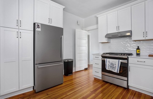 Norfolk House | Cozy 2 Bedroom Oasis in Norfolk's Best Neighborhood
