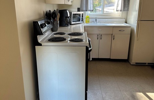 Sault Ste. Marie Apartment | Cozy 2-bedroom apartment in amazing Sault Ste. Marie.Blocks from the locks