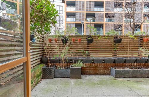 Bromley South Apartment | Cozy 2 Bedrooms, Devons Rd DLR