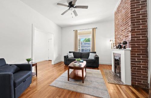 Shelby Park House | Cozy 2-Floor Home 5BR 3BA 2 Kitchens Backyard