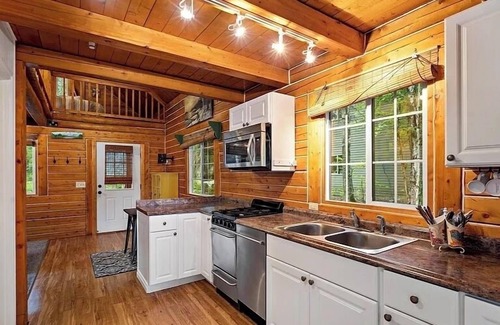 Big Lake House | Cozy 2-loft cabin in enchanting Biglake with WiFi, and lake access close by