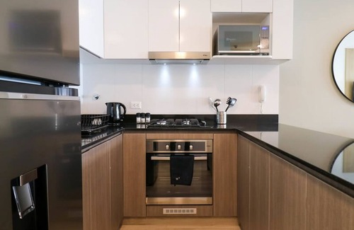 Petit Jean Ocharan Apartment | Cozy 2BR With Balcony in the Heart of Miraflores