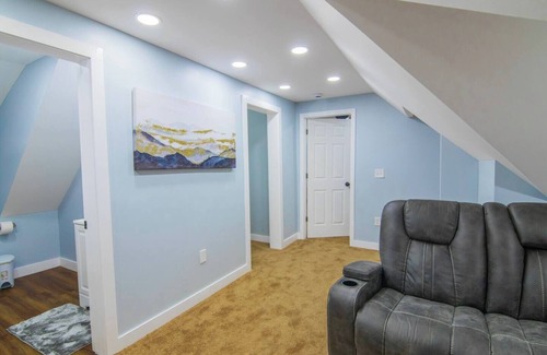 Lewiston Apartment | Cozy 2nd & 3rd Floor Retreat