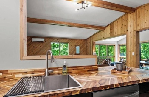 Cumberland Cabin | Cozy 3-bedroom cabin on beautiful Sand Lake in lovely Cumberland, WI.