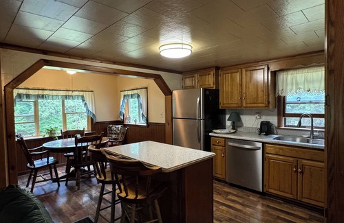 Indian Lake House | Cozy 3-bedroom house with AC/WIFI, nestled in the heart of the Adirondacks.