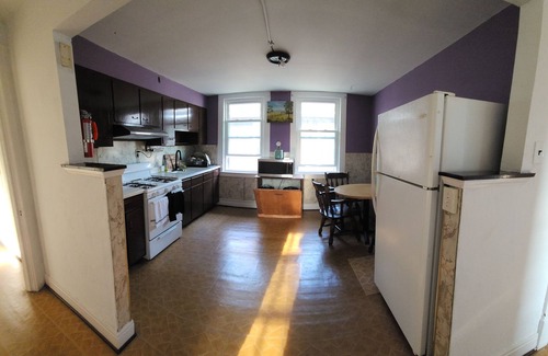 Buffalo Apartment | Cozy 3-bedroom house in charming Buffalo with WiFi, AC