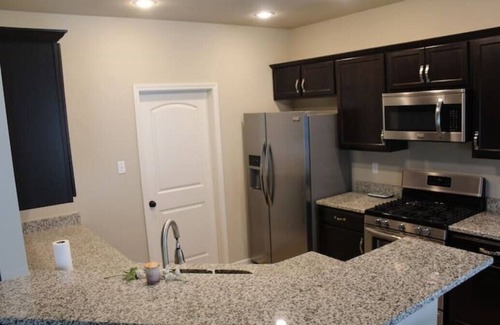 Highlands - Perkins House | Cozy 3BR2BTH Near LSU|MedDist|Casino|Downtown