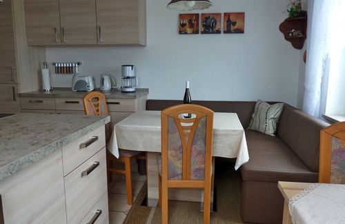 Neuhaus an der Pegnitz Apartment | Cozy 4 * apartment, up to 5 people, fitness room u. 3 rental bikes