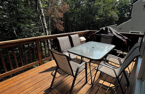 Bridgton Condo | Cozy 4-bedroom condo-with private access to the waterfront