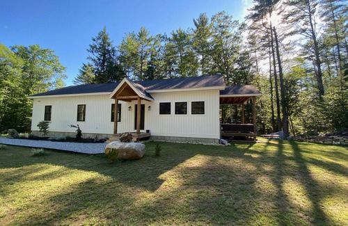 Norway House | Cozy 4 bedroom Lakehouse on Norway Lake