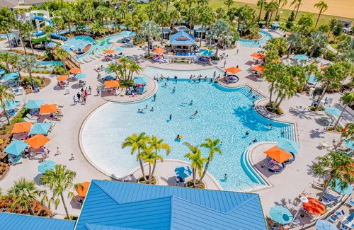 Davenport House | Cozy 7BD/5.5BH House FREE Waterpark 8mi/Disney!