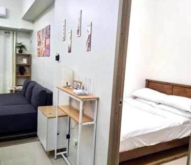 San Dionisio Apartment | Cozy and Aesthetic Unit near to NAIA Airport Y&N Staycation