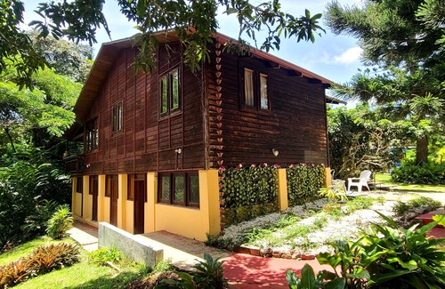 La Vega Province Ski Chalet | Cozy and Charm chalet with WiFi in Jarabacoa.