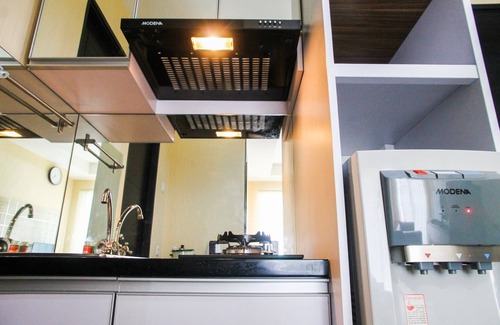 Kebon Jeruk Apartment | Cozy and Elegant 1BR Apartment Belmont Residence